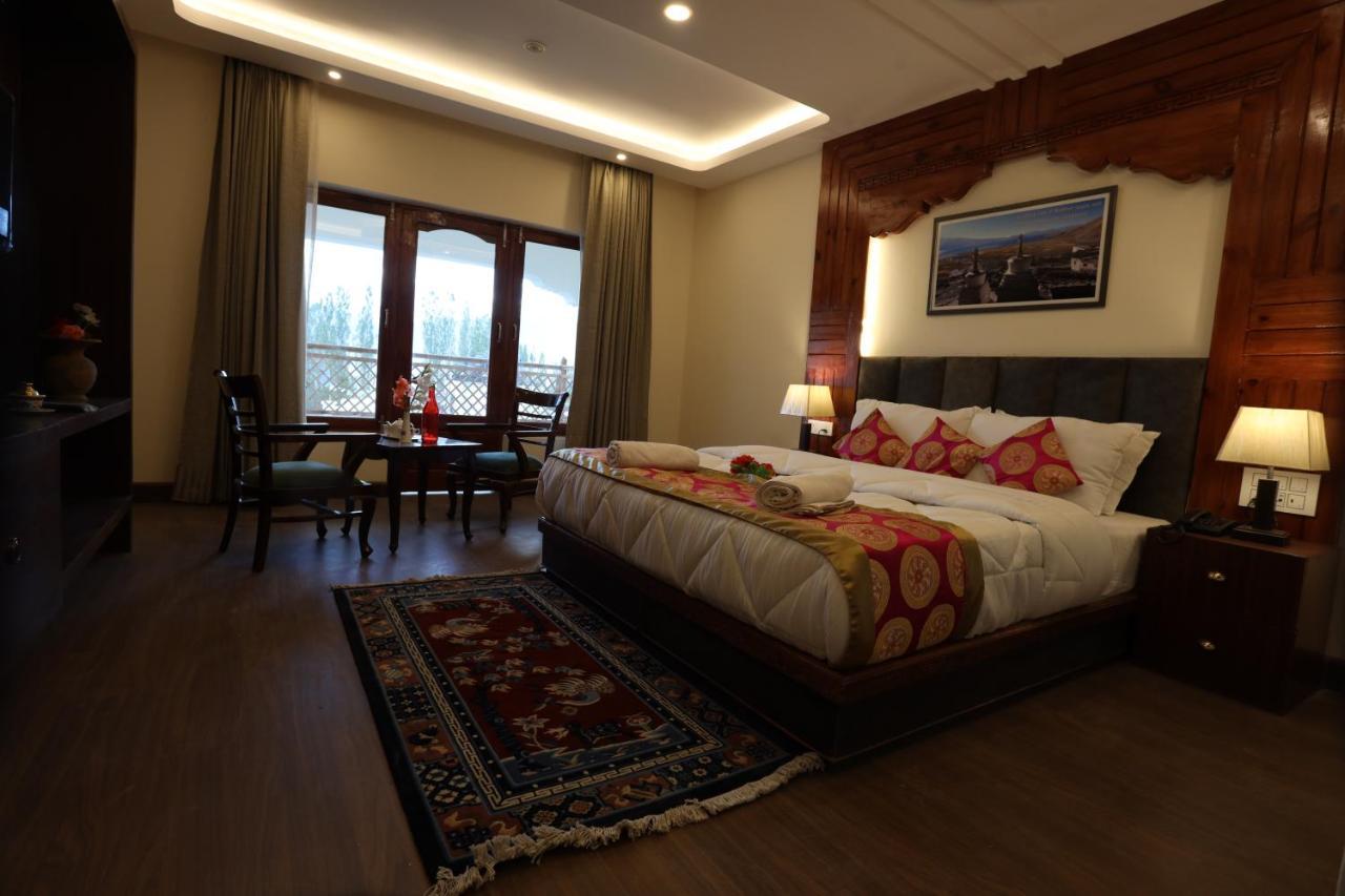 Hotel The Grand Khasdan Leh Luaran gambar