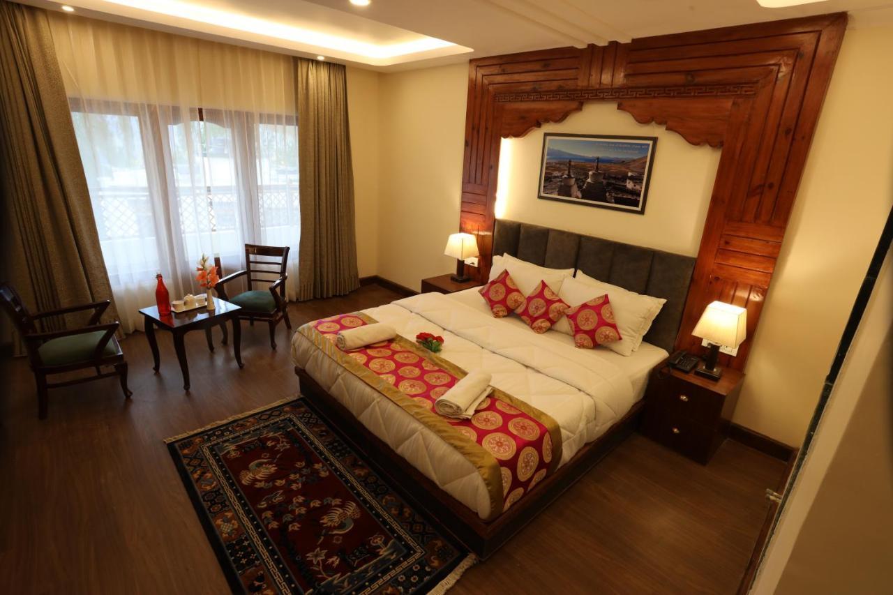 Hotel The Grand Khasdan Leh Luaran gambar