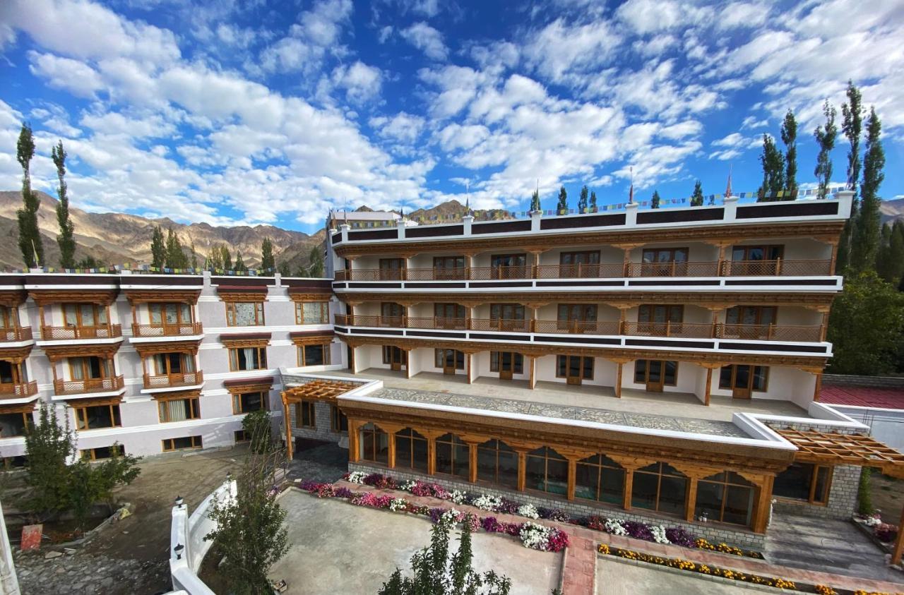 Hotel The Grand Khasdan Leh Luaran gambar