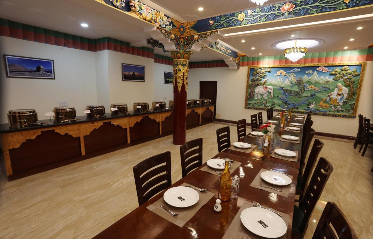 Hotel The Grand Khasdan Leh Luaran gambar
